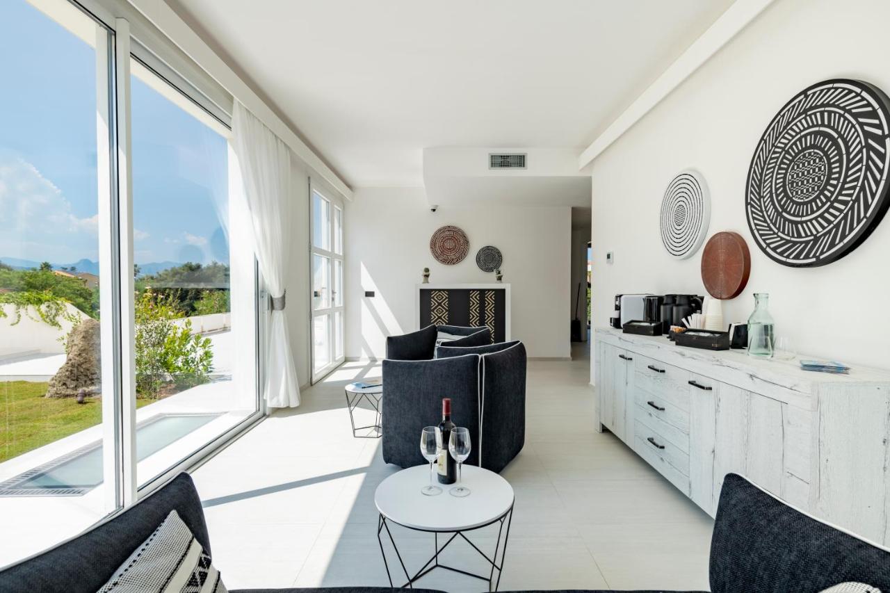 Cara A Bentu - Charming Rooms Tortolì Eksteriør billede