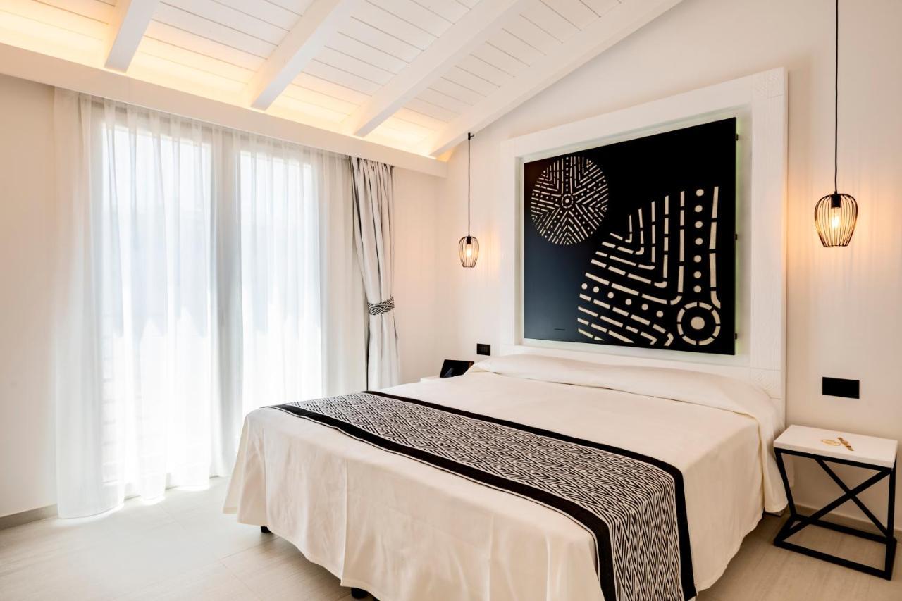Cara A Bentu - Charming Rooms Tortolì Eksteriør billede