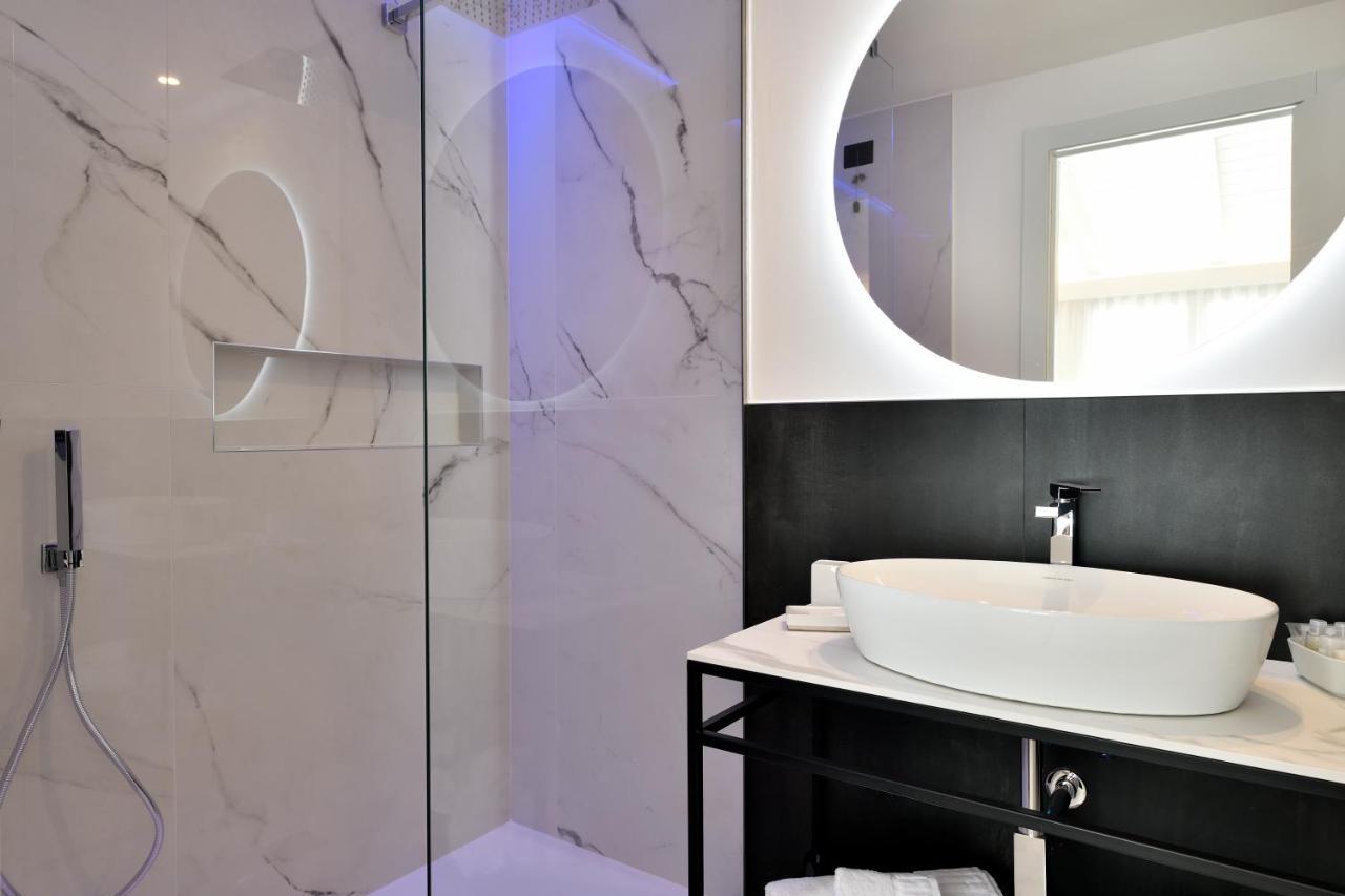 Cara A Bentu - Charming Rooms Tortolì Eksteriør billede
